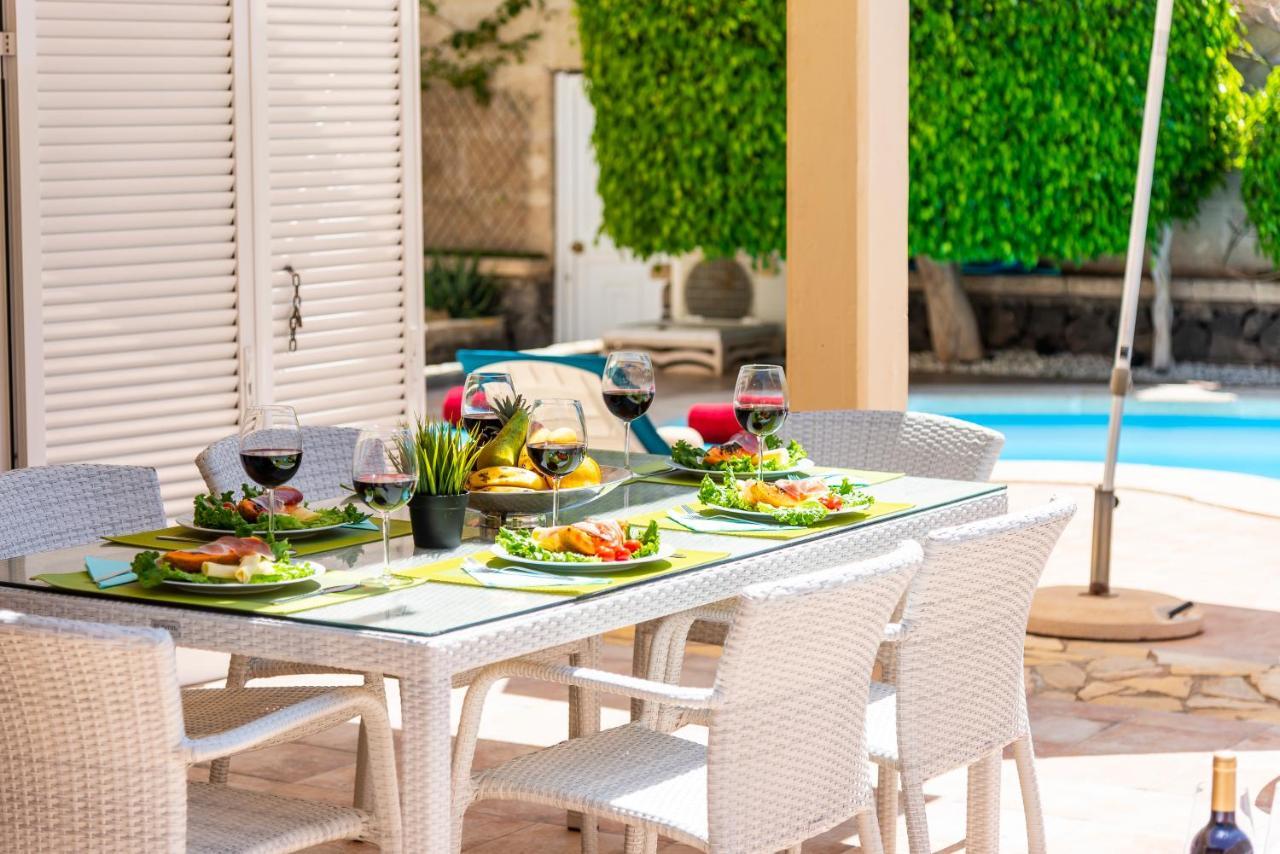 Beautiful Villa Anna With Heated Pool Costa Adeje (Tenerife) Exterior foto
