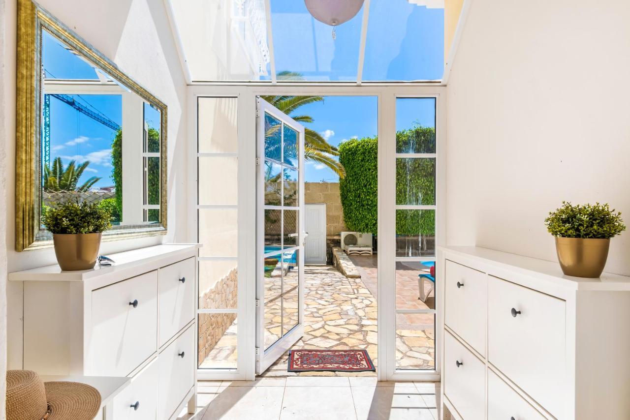 Beautiful Villa Anna With Heated Pool Costa Adeje (Tenerife) Exterior foto