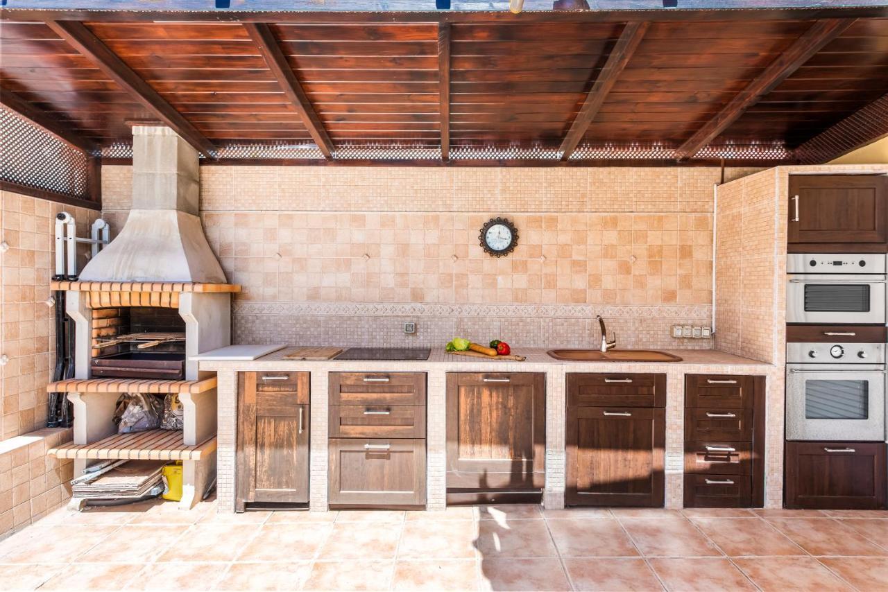 Beautiful Villa Anna With Heated Pool Costa Adeje (Tenerife) Exterior foto